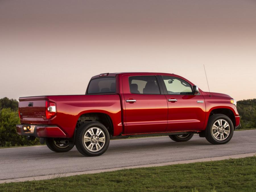  Toyota Tundra CrewMax Platinum Package 2013 года  (фото 2 из 30)